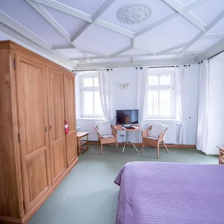 בית הארחה Bilz-pension ראדבול